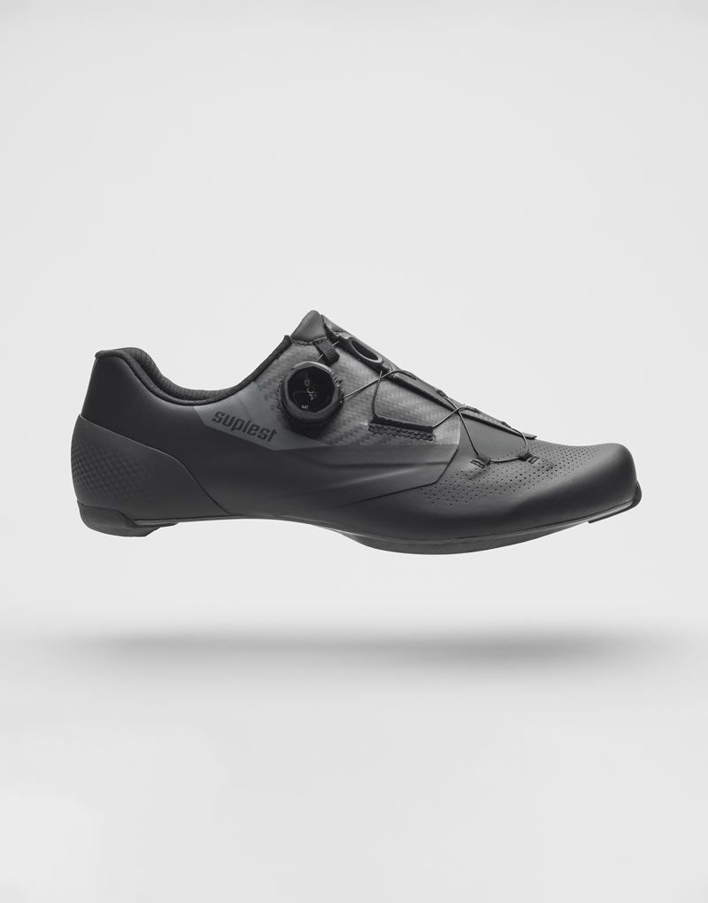 Buty szosowe SUPLEST EDGE+ 2.0 PERFORMANCE – BOA Li2 – carbon comp. – Black akbisport.pl - Sklep i Serwis rowerowy Gdańsk Osowa Trójmiasto Akcesoria i Naprawy 2 Buty szosowe SUPLEST EDGE+ 2.0 PERFORMANCE – BOA Li2 – carbon comp. – Black akbisport.pl - Sklep i Serwis rowerowy Gdańsk Osowa Trójmiasto Akcesoria i Naprawy 2