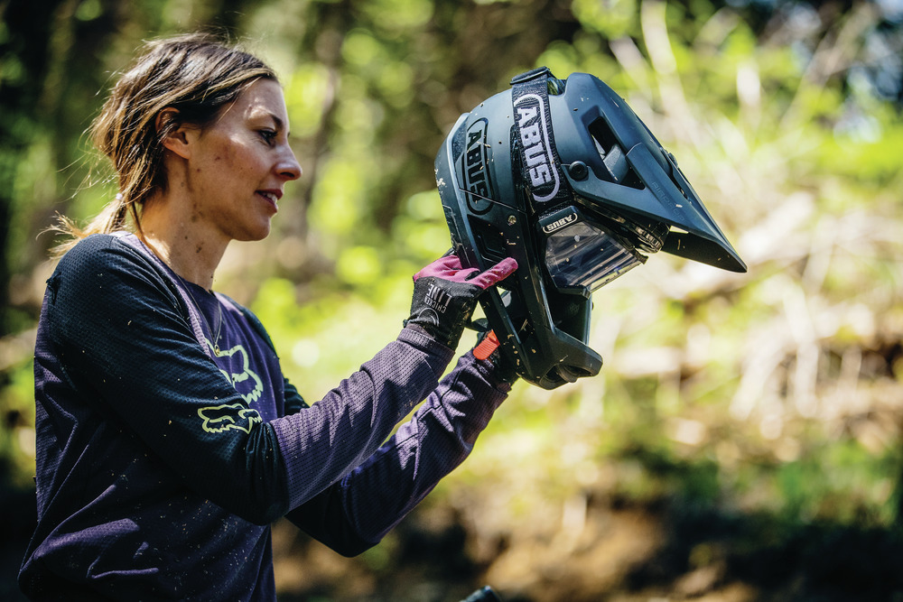 Kask rowerowy ABUS AirDrop MIPS akbisport.pl - Sklep i Serwis rowerowy Gdańsk Osowa Trójmiasto Akcesoria i Naprawy 8 Kask rowerowy ABUS AirDrop MIPS akbisport.pl - Sklep i Serwis rowerowy Gdańsk Osowa Trójmiasto Akcesoria i Naprawy 8