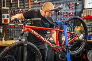 Profesjonalny Serwis Rowerowy - AKBI SPORT dla Twojego Roweru – dostępne w sklepie AkbiSport Profesjonalny Serwis Rowerowy - AKBI SPORT dla Twojego Roweru