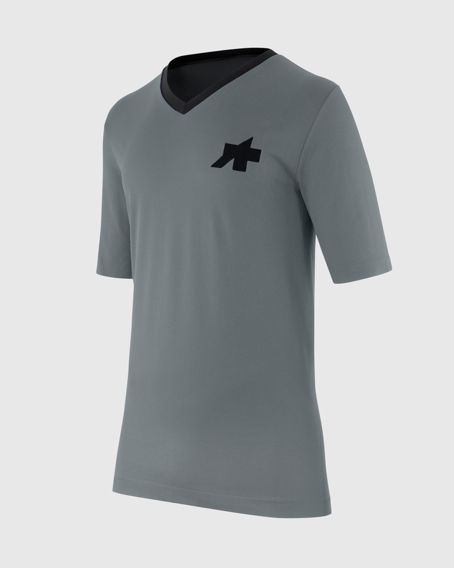 Koszulka kolarska Assos TACTICA Tech T-Shirt T5 Fanatic Silver akbisport.pl - Sklep i Serwis rowerowy Gdańsk Osowa Trójmiasto Akcesoria i Naprawy 4 Koszulka kolarska Assos TACTICA Tech T-Shirt T5 Fanatic Silver akbisport.pl - Sklep i Serwis rowerowy Gdańsk Osowa Trójmiasto Akcesoria i Naprawy 4