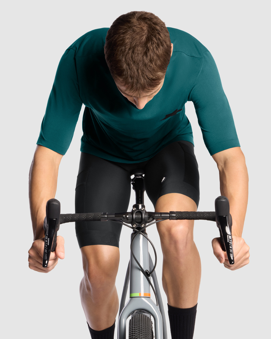 Koszulka kolarska Assos TACTICA Tech T-Shirt T5 Foundation on Green akbisport.pl - Sklep i Serwis rowerowy Gdańsk Osowa Trójmiasto Akcesoria i Naprawy 5 Koszulka kolarska Assos TACTICA Tech T-Shirt T5 Foundation on Green akbisport.pl - Sklep i Serwis rowerowy Gdańsk Osowa Trójmiasto Akcesoria i Naprawy 5