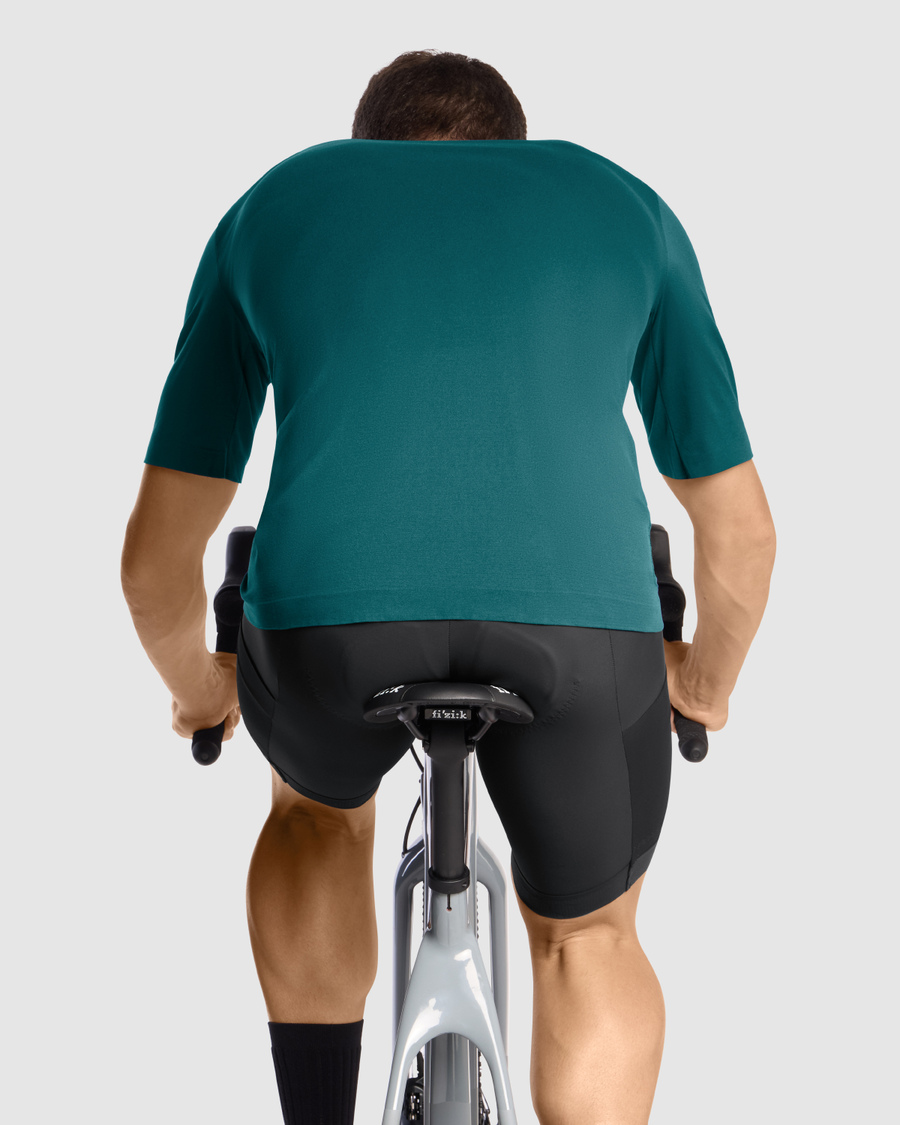 Koszulka kolarska Assos TACTICA Tech T-Shirt T5 Foundation on Green akbisport.pl - Sklep i Serwis rowerowy Gdańsk Osowa Trójmiasto Akcesoria i Naprawy 6 Koszulka kolarska Assos TACTICA Tech T-Shirt T5 Foundation on Green akbisport.pl - Sklep i Serwis rowerowy Gdańsk Osowa Trójmiasto Akcesoria i Naprawy 6