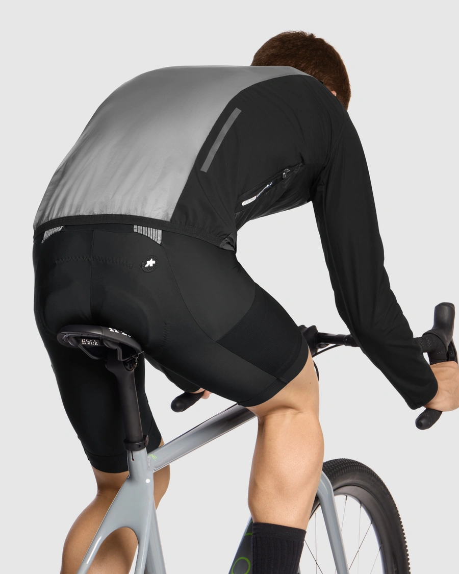 Kurtka kolarska ASSOS TACTICA Steinadler Shell Jacket T5 akbisport.pl - Sklep i Serwis rowerowy Gdańsk Osowa Trójmiasto Akcesoria i Naprawy 3 Kurtka kolarska ASSOS TACTICA Steinadler Shell Jacket T5 akbisport.pl - Sklep i Serwis rowerowy Gdańsk Osowa Trójmiasto Akcesoria i Naprawy 3