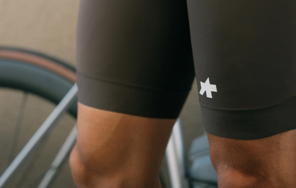 Spodenki kolarskie ASSOS MILLE GT Bib Shorts S11 Black Series akbisport.pl - Sklep i Serwis rowerowy Gdańsk Osowa Trójmiasto Akcesoria i Naprawy 3 Spodenki kolarskie ASSOS MILLE GT Bib Shorts S11 Black Series akbisport.pl - Sklep i Serwis rowerowy Gdańsk Osowa Trójmiasto Akcesoria i Naprawy 3